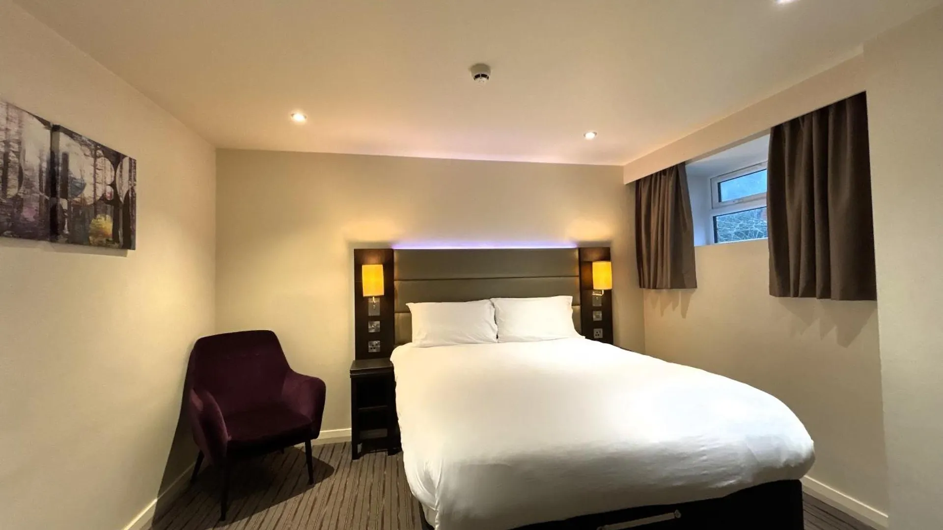 Hotel Premier Roomz Two Mills Ledsham