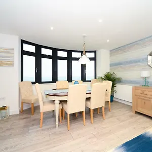 Apartment Luxury 3 Bed Apartment- Large Balcony With Seaviews United Kingdom